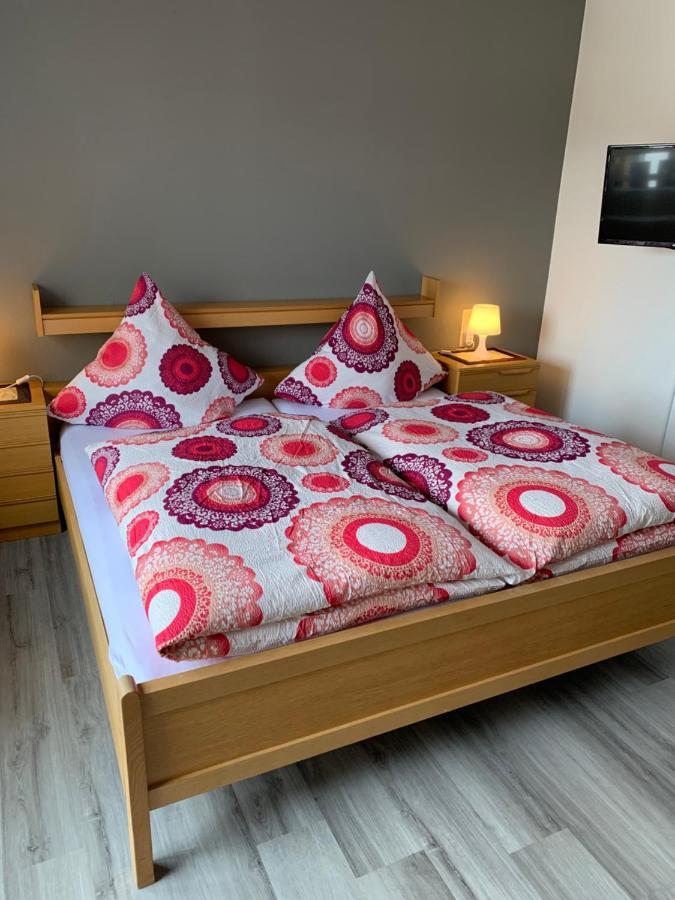 Bed and Breakfast Vina Am Ring Mannebach  Esterno foto