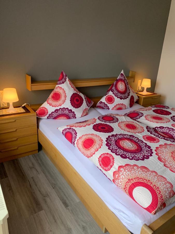 Bed and Breakfast Vina Am Ring Mannebach  Esterno foto