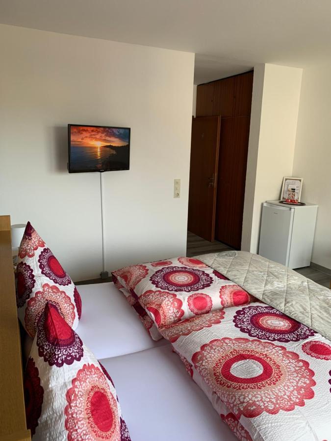 Bed and Breakfast Vina Am Ring Mannebach  Esterno foto