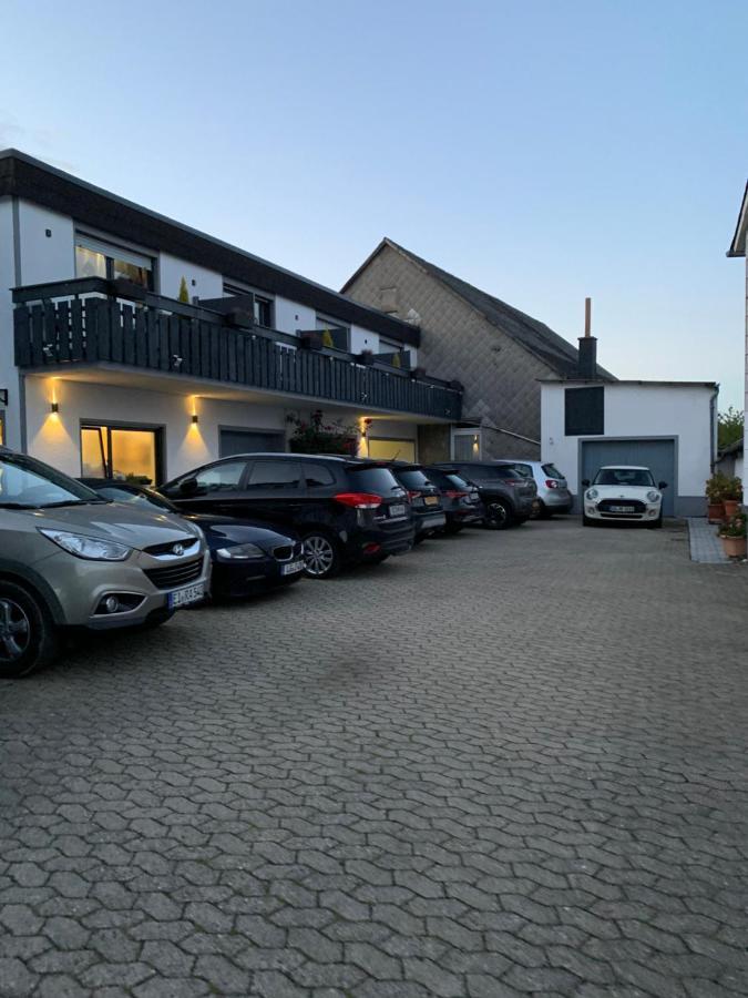 Bed and Breakfast Vina Am Ring Mannebach  Esterno foto