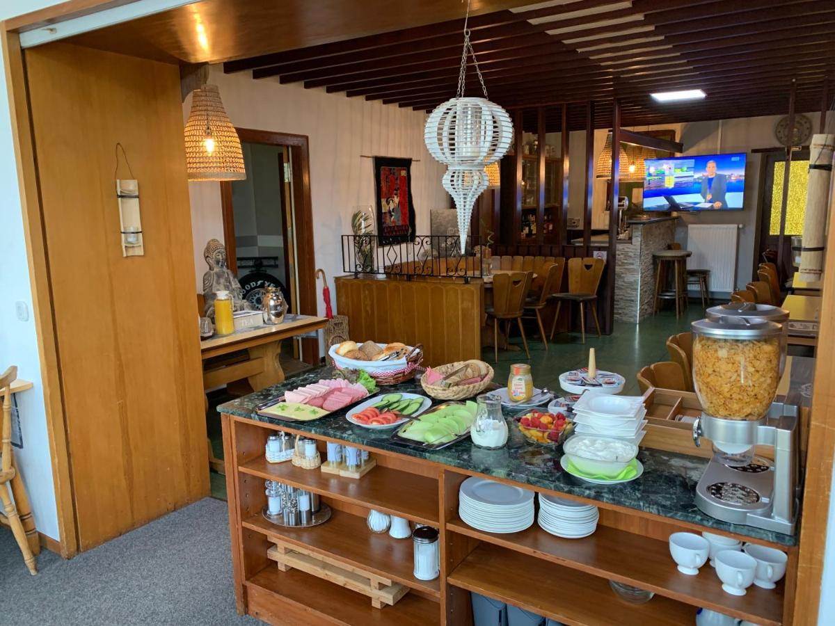 Bed and Breakfast Vina Am Ring Mannebach  Esterno foto