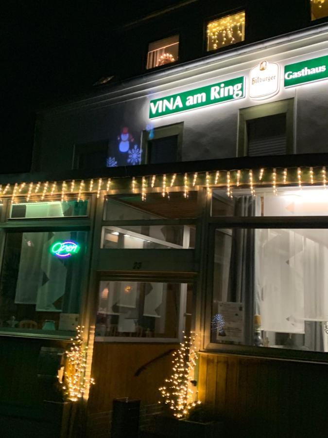 Bed and Breakfast Vina Am Ring Mannebach  Esterno foto