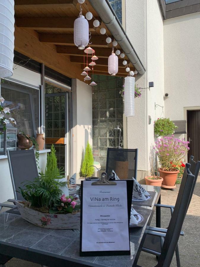 Bed and Breakfast Vina Am Ring Mannebach  Esterno foto