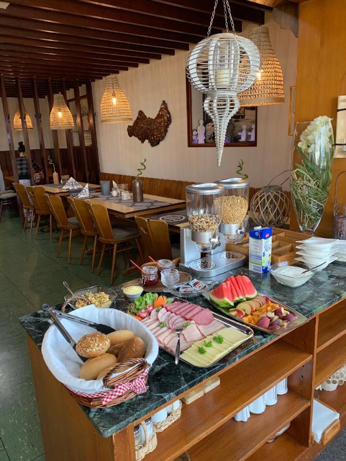 Bed and Breakfast Vina Am Ring Mannebach  Esterno foto